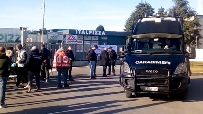 Modena. Scontri a Italpizza, 66 a processo. Chiesti 500mila euro al sindacato