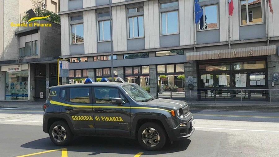 Lucca, riceve i ristori per il Covid e ci ristruttura la casa 