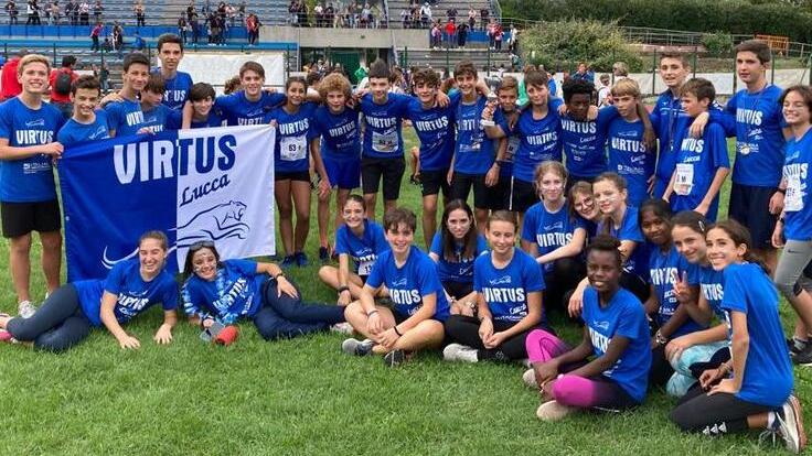 Ragazzi della Virtus conquistano l’argento ai campionati di società.Sempre a Campi Bisenzio ottavo posto per le Ragazze del team di Lucca