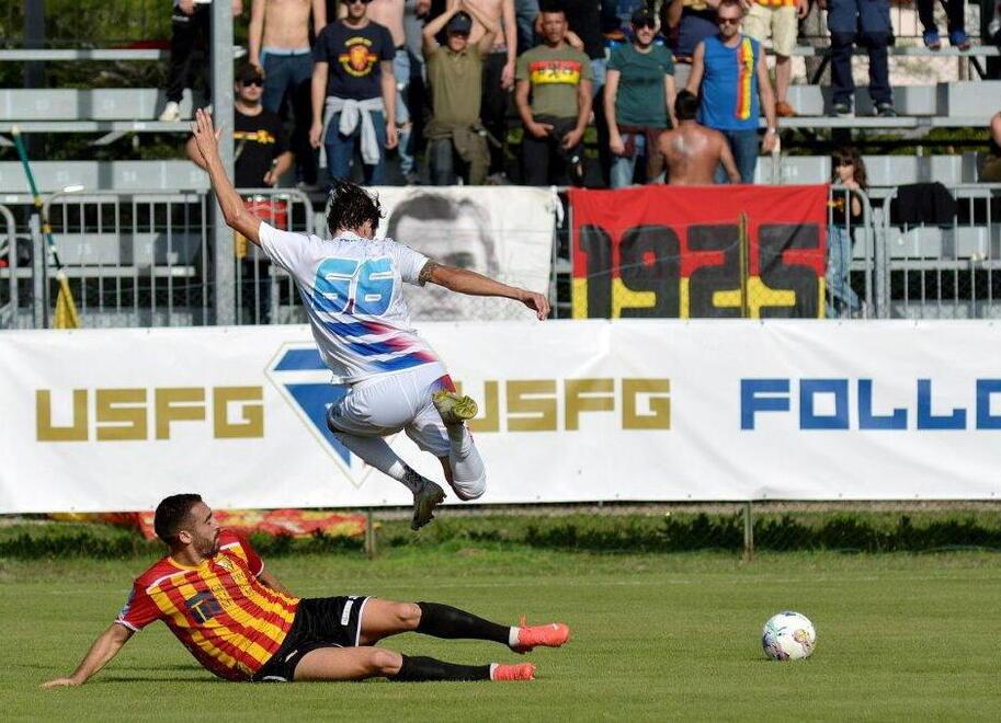 Una fase della partita contro il Poggibonsi (foto Giancarlo Grassi)