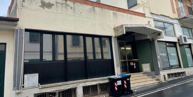 Rosignano, più controlli nel condominio alle prese con giovani bulli 