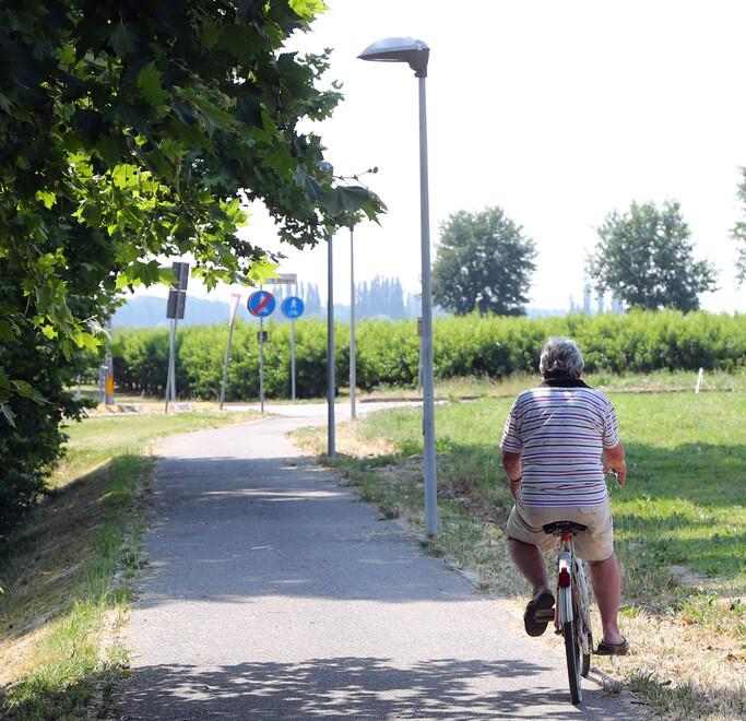 Voghiera spegne i lampioni
