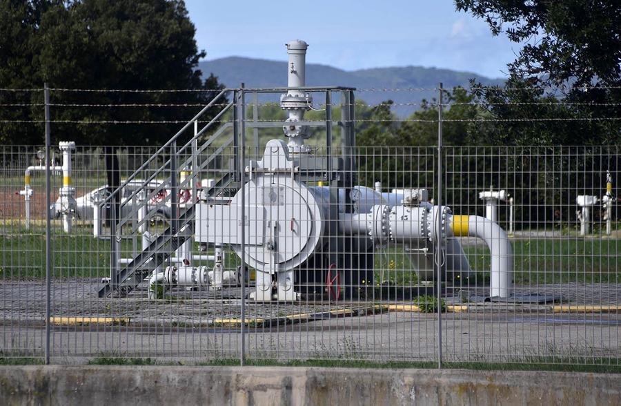 Snam: il rigassificatore è compatibile con l’attività del porto