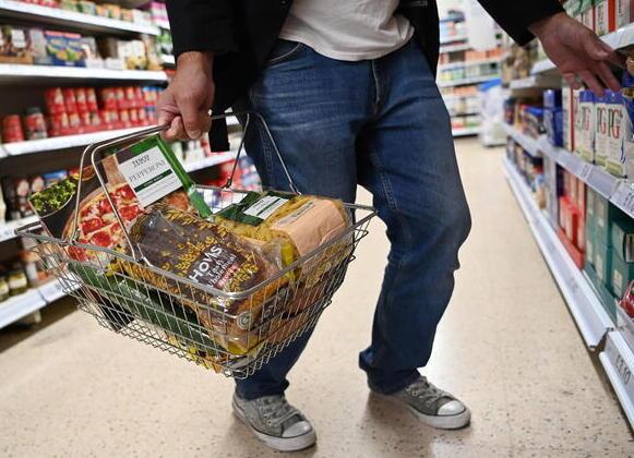 Inflazione, i salari toscani svalutati di quasi 2mila euro