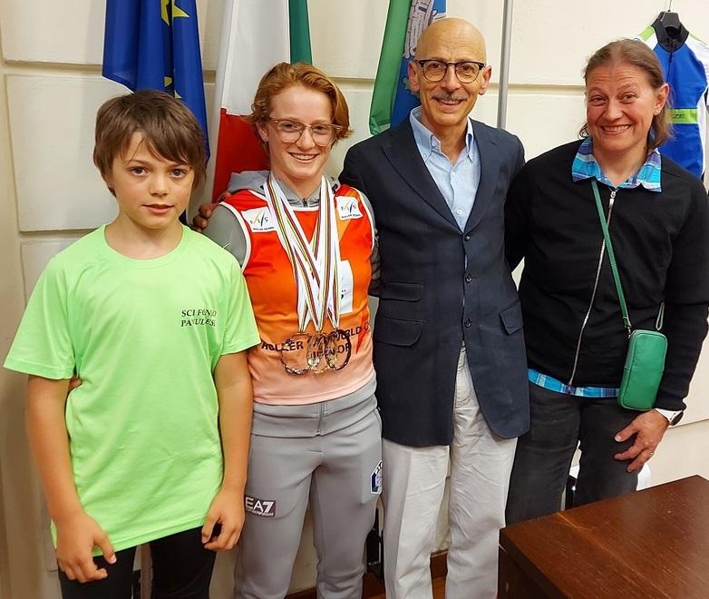 Skiroll. Pavullo fa festa con Anna Maria Ghiddi: «Sei un esempio per i nostri giovani» 