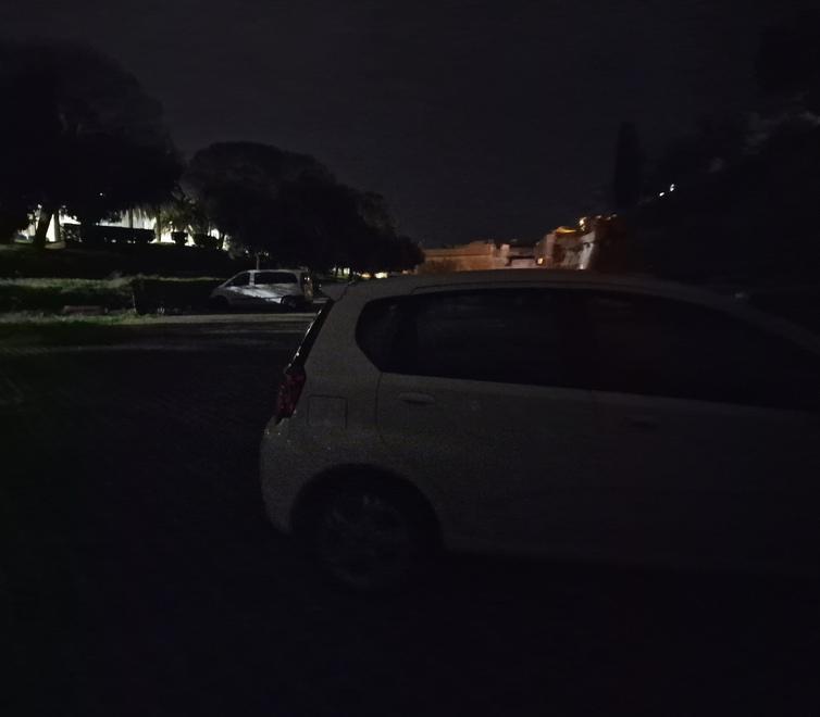 Enel aggiusta i suoi lampioni ma i disservizi non si fermano