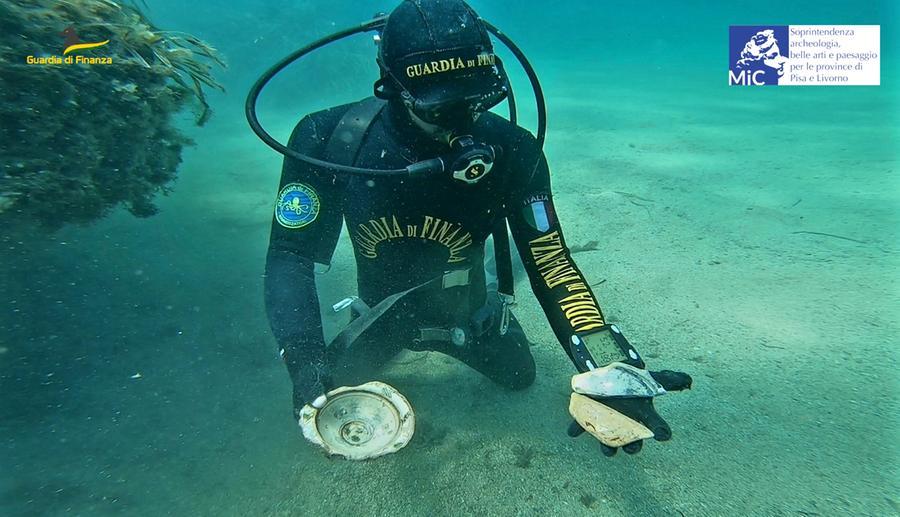 Livorno, trovate in mare scodelle in ceramica del XIII° secolo