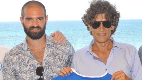 Leonardo Barozzi durante la presentazione da nuovo giocatore del Follonica