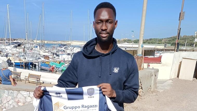 Nella foto, il nuovo arrivo del Rosignano Cherif Manè, classe 1996