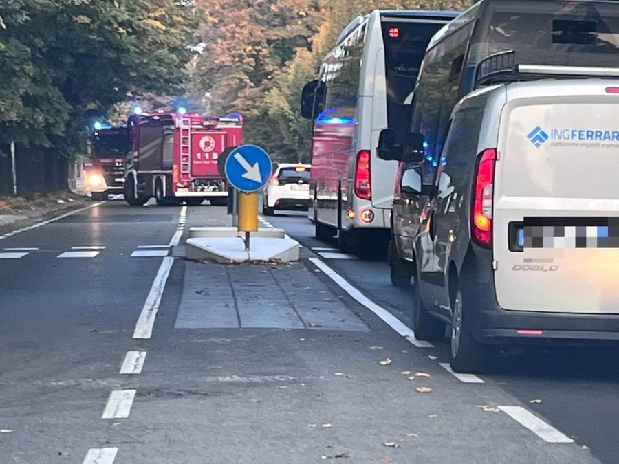 Incendio nel ristorante “Adognimodo”, in tilt la via Emilia