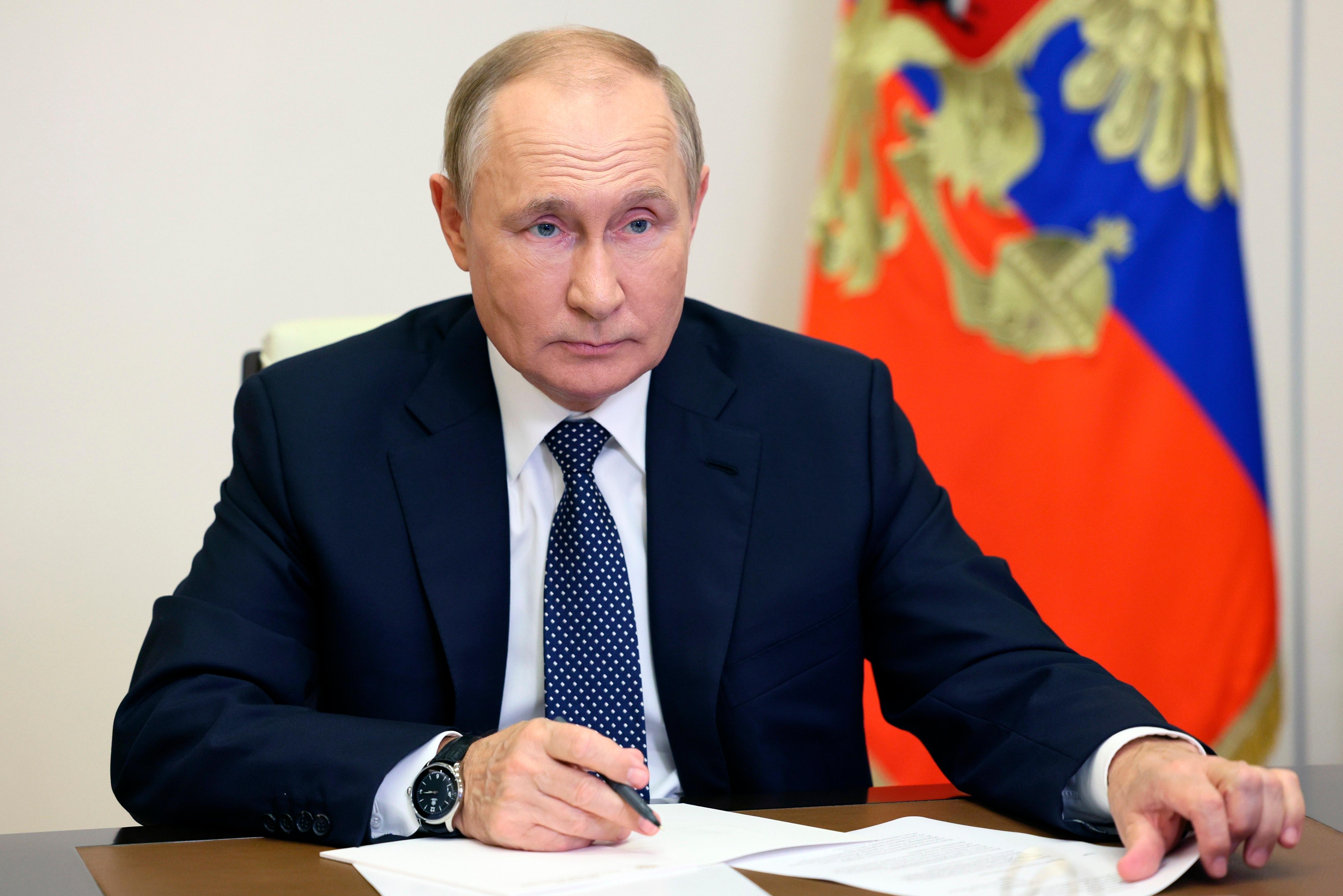 Putin agita lo spettro  della bomba