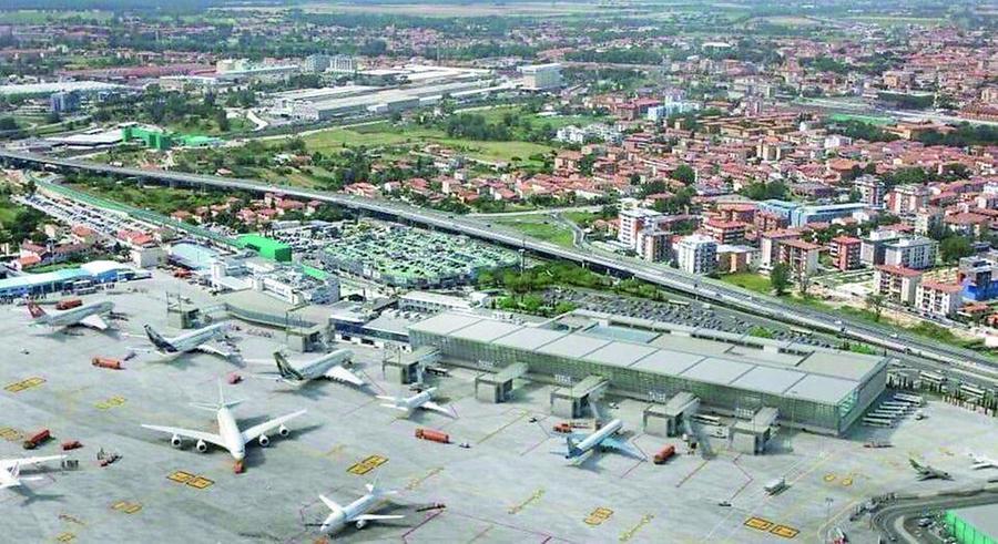 Gli aeroporti di Firenze e Pisa in bolletta: gli effetti del caro energia sugli scali toscani