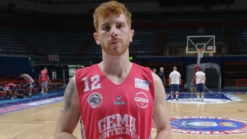 L’esterno umbro Filippo Guerra con la divisa da allenamento della Gema Montecatini