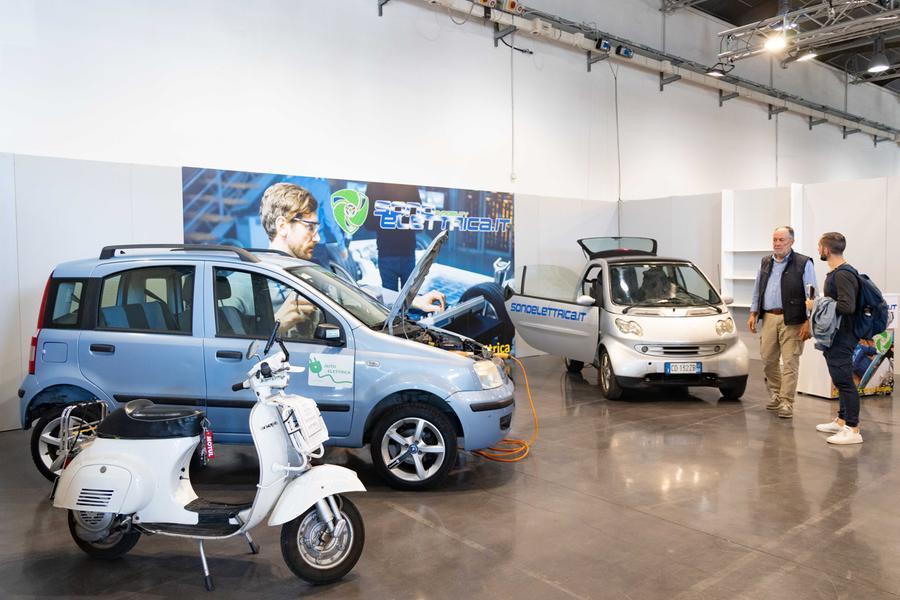 Riciclare le auto: ecco la sfida della Firenze green