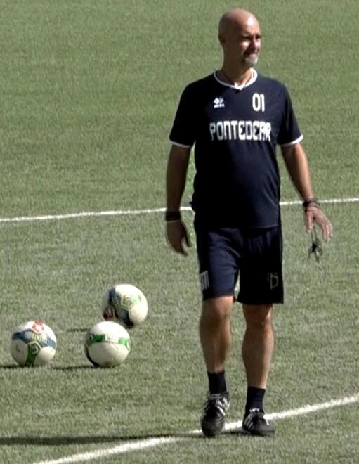 Pontedera, inizia l’era Canzi. Il nuovo mister granata: «C’è tutto per risollevarsi. Playoff? Si può fare»