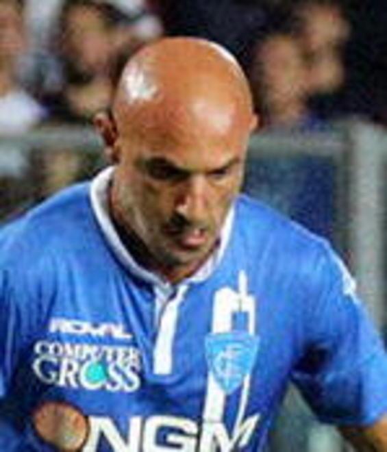 Maccarone in lizza per una maglia da titolare 