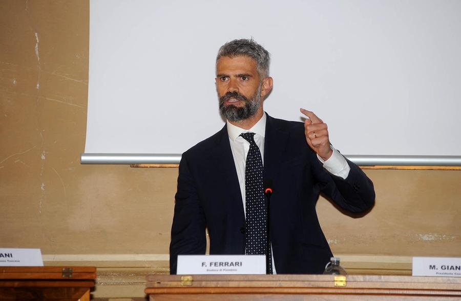 
	Francesco Ferrari


