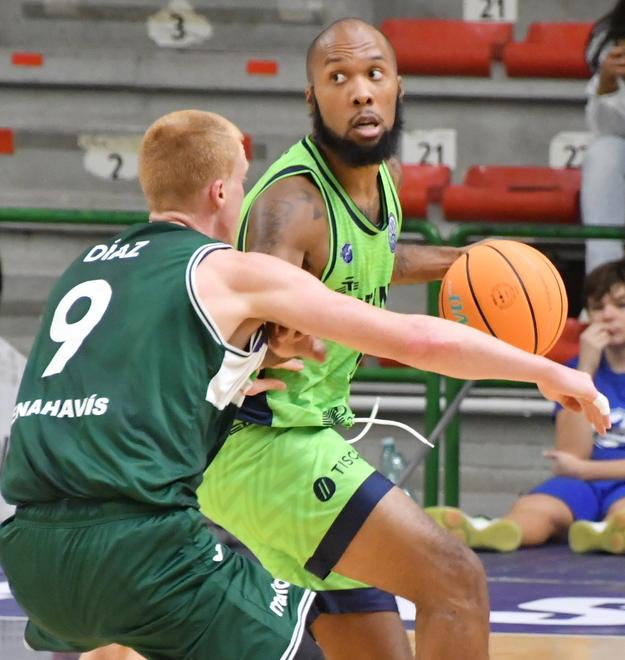 Chris Dowe in azione