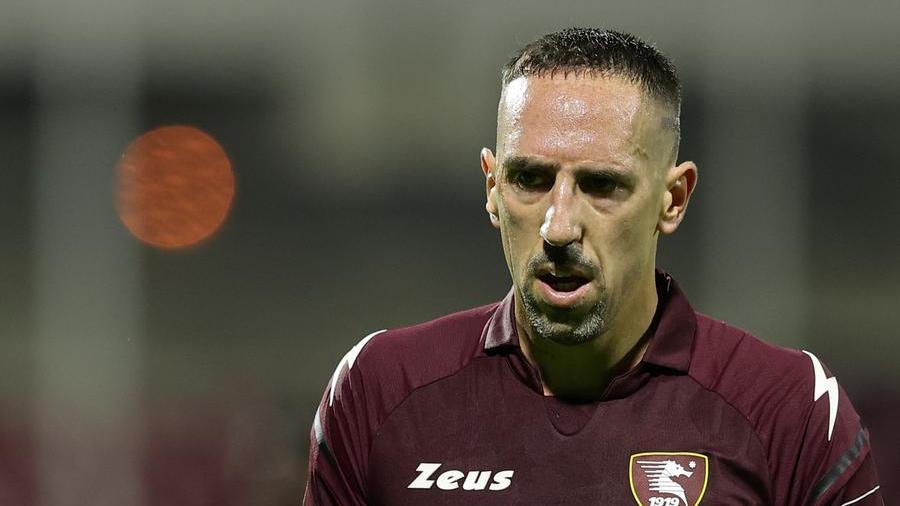 Ribery abbandona il calcio. Le tante vittorie, il carattere fuori dal coro e l’arrivo in provincia