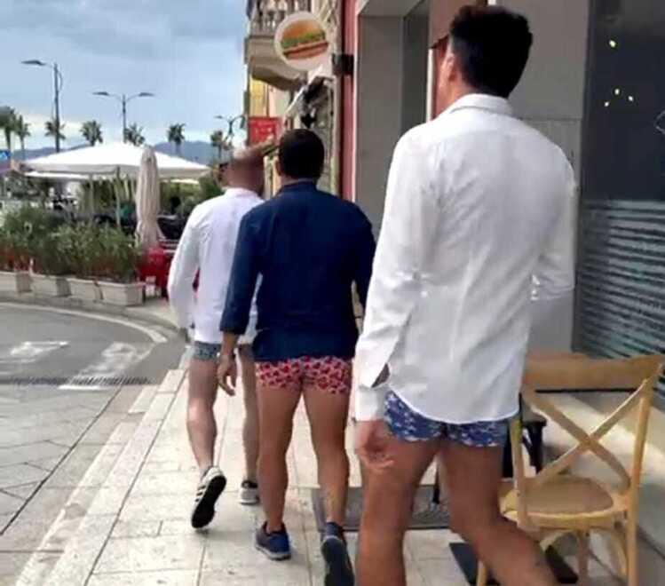 Olbia, baristi e ristoratori in mutande: il video diventa virale sui social