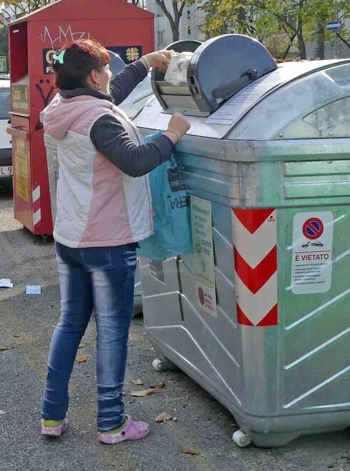 Ferrara, nelle bollette rifiuti i primi adeguamenti alle nuove tariffe