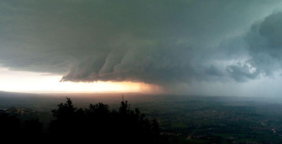 Il tornado mescola le classi Al via i turni pomeridiani 