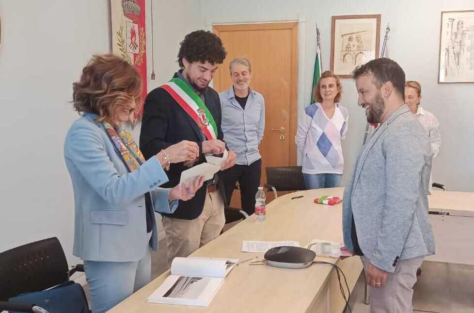 In affido all’ex sindaca che lo fece curare: ora Didi, del Saharawi, sarà cittadino italiano
