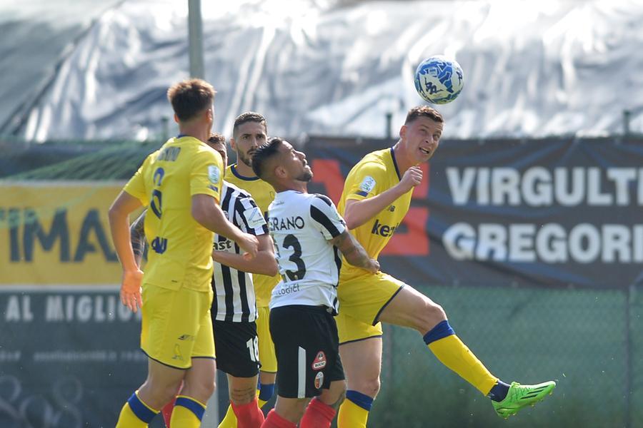 Diaw-Falcinelli, il Modena sbanca Ascoli