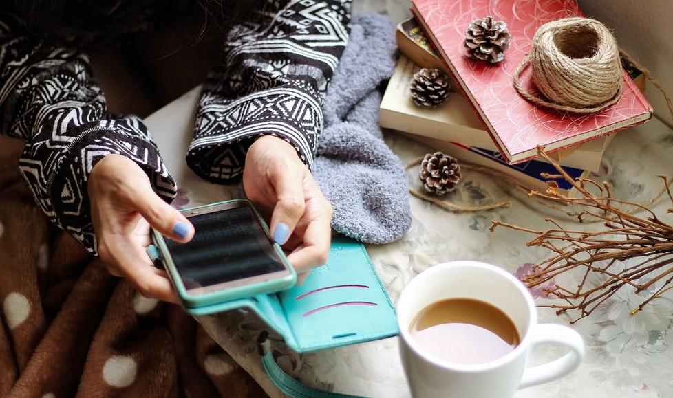 Oristano, le promette amore via social, ma è solo un costoso raggiro