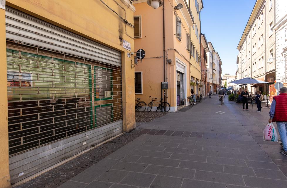 Negozi, il centro di Ferrara si svuota e tante attività hanno detto stop