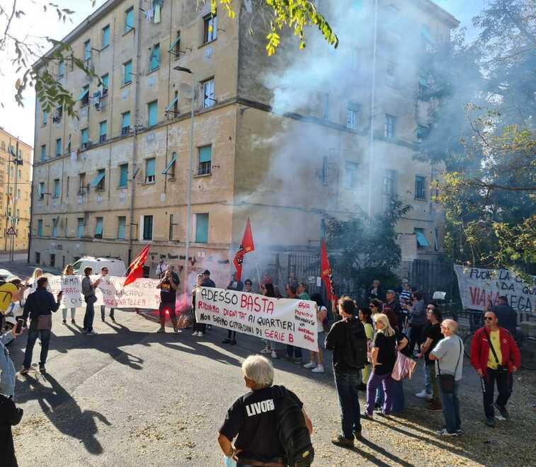Degrado, la Guglia protesta: «Case popolari fatiscenti» 