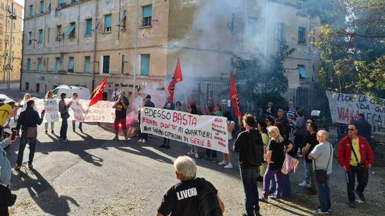 Degrado, la Guglia protesta: «Case popolari fatiscenti»