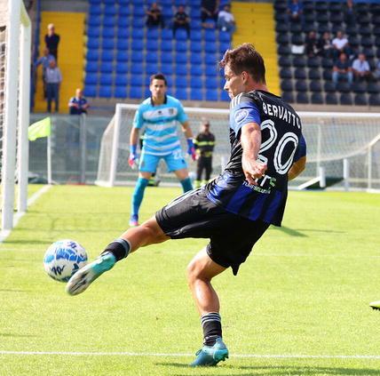 Il Pisa suda, lotta e ha carattere: la flebo D'Angelo rivitalizza i nerazzurri