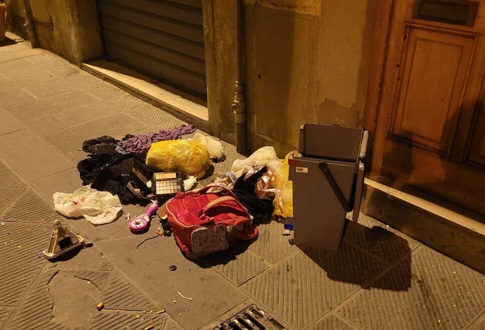 Empoli, caos e danni in via Ridolfi: «Siamo esausti dei disagi» 