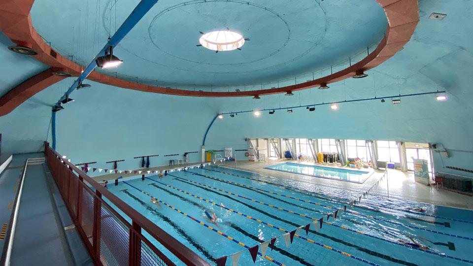 Pontedera, caos piscina: corsa contro il tempo per aprire il cantiere alle cupole