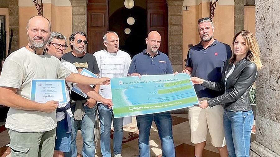 Quelli che hanno cura dell’ambiente: premiati i “magnifici 7” delle spiagge 
