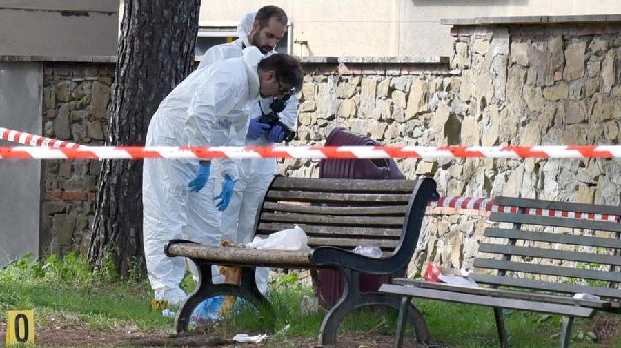 Careggi, a 24 anni ucciso con una coltellata alla gola nel parcheggio dell’ospedale
