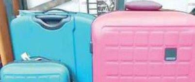 Pisa, rubano le valigie ai turisti e tentano di scappare dai carabinieri