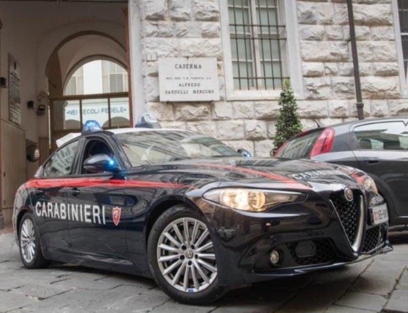 Pisa, ruba 23 confezioni di colluttorio e viene arrestata