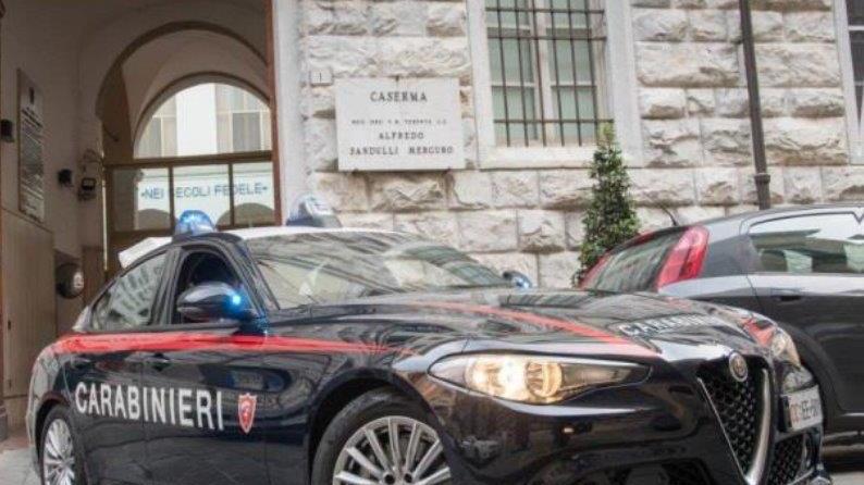 Pisa, ruba 23 confezioni di colluttorio e viene arrestata