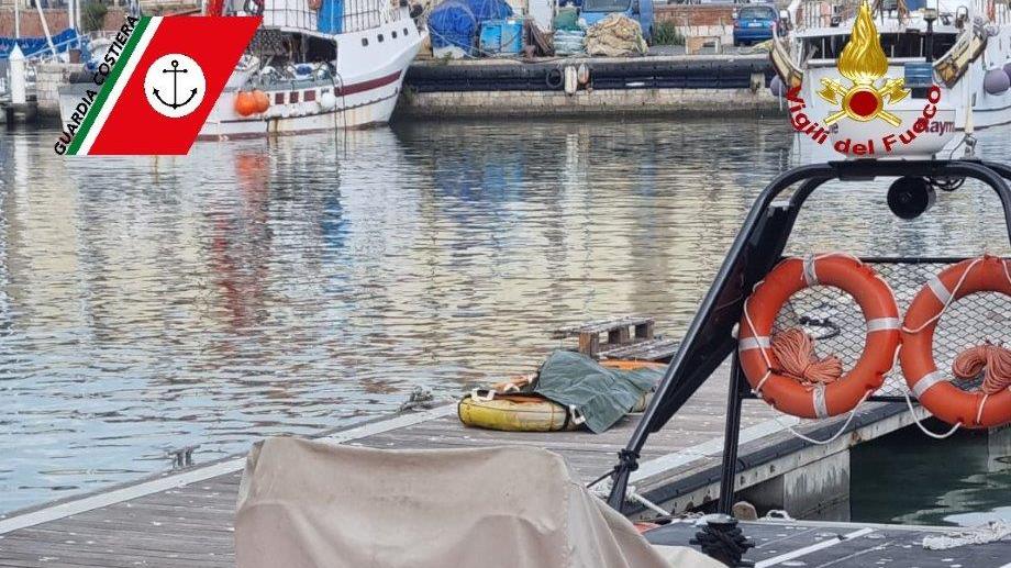 Il cadavere sulla banchina