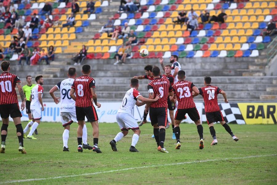 Continua la serie positiva della Torres: 0-0 in casa della Lucchese