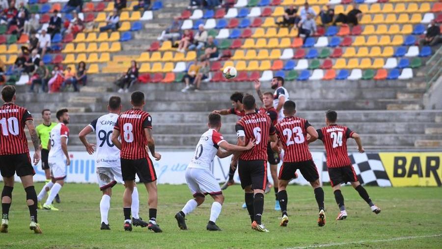 Continua la serie positiva della Torres: 0-0 in casa della Lucchese