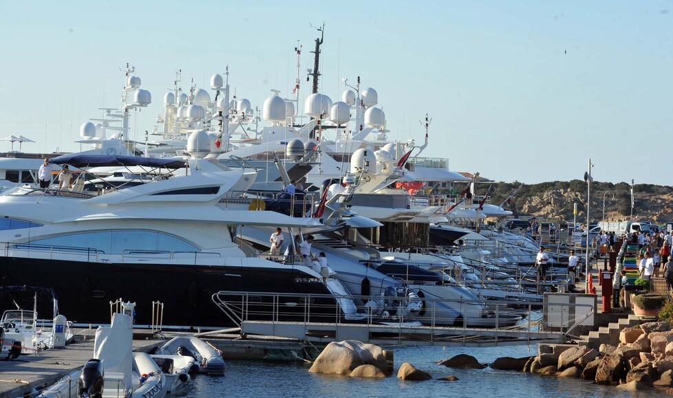 La Gallura è l'eden dei super yacht, nei moli ormeggiati quattro miliardi di euro