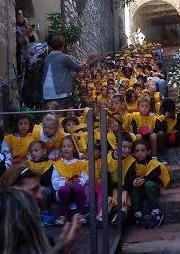 I bimbi con Legambiente colorano gli “scaloni” 