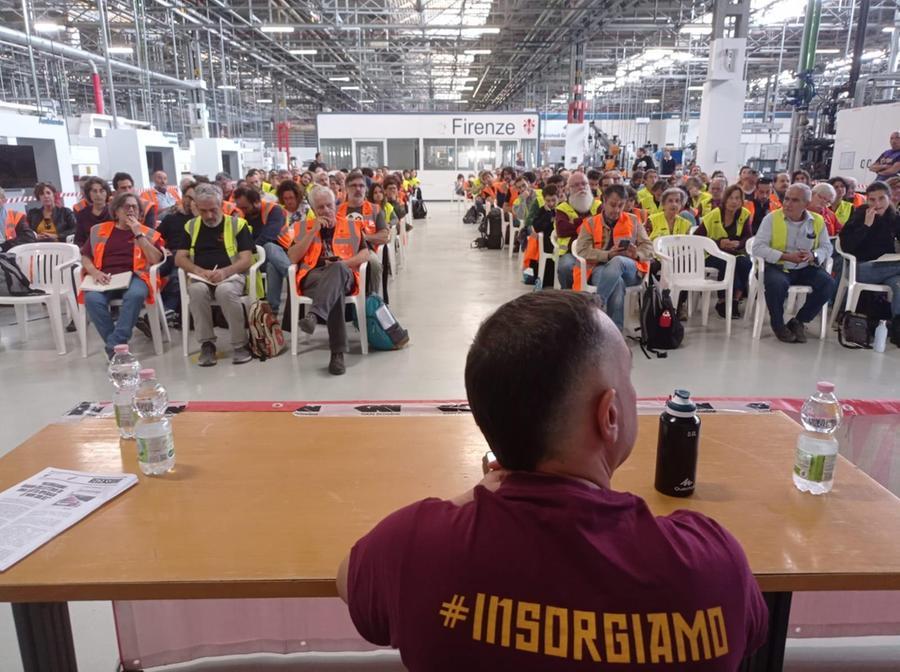 Ex Gkn, gli operai tentano la scalata: «Creeremo una fabbrica pubblica»