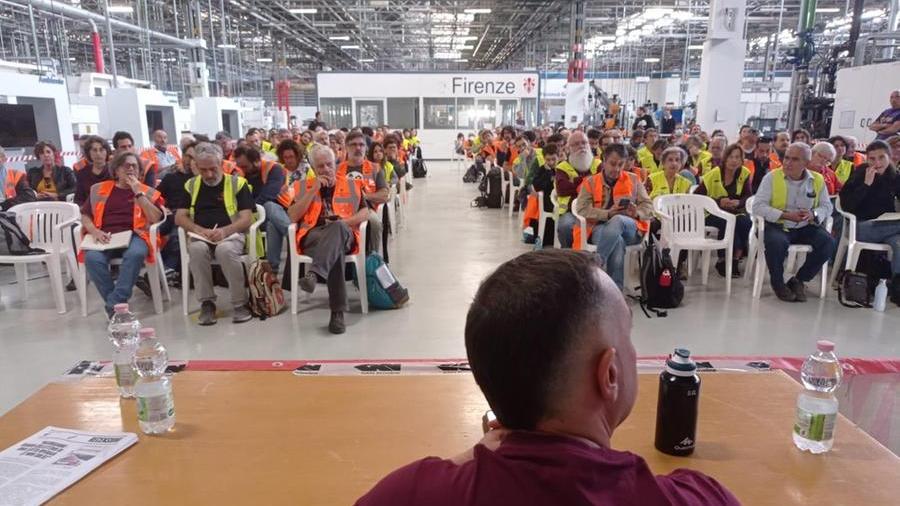 Ex Gkn, gli operai tentano la scalata: «Creeremo una fabbrica pubblica»