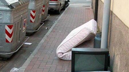 «Non basta curare piazza Bovio»