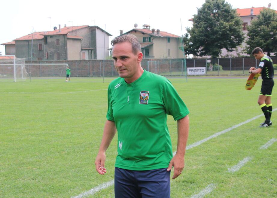 Il Seravezza tiene testa alla capolista Arezzo, il pari sfuma nel finale