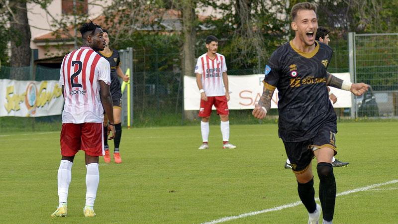La gioia di Lo Russo dopo il primo dei suoi gol